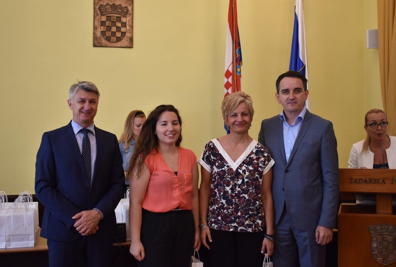 Prijem za nagrađivane učenike osnovnih i srednjh škola