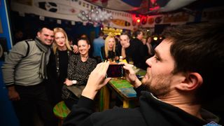 U Famous beach and grill baru Rockatansky bend proslavio je 20 godina djelovanja U Famous beach and grill baru Rockatansky bend proslavio je 20 godina djelovanja