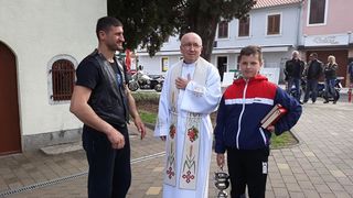 Bajkeri Dalmacije na blagoslovu motora u Biogradu na moru