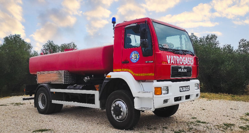 DVD Pašman, autocisterna DVD Pašman, autocisterna