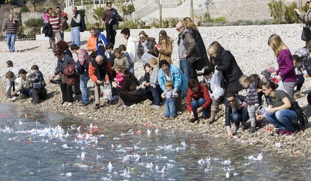 S Kantride otplovilo tri tisuće ždralova u spomen na japansku tragediju, foto: Index.hr/Cropix