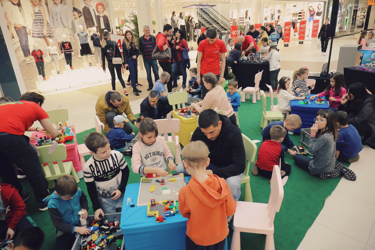 Uskrsni zeko u Supernova centru