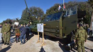 Otvorena izložba vojne opreme, oružja i vozila na zadarskoj rivi