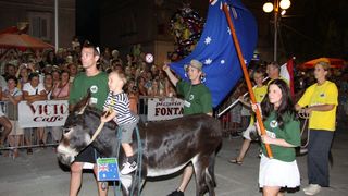 Tisno: 6. Međunarona “Trka tovarov”, Foto: Edin Kadić Tisno: 6. Međunarona “Trka tovarov”, Foto: Edin Kadić