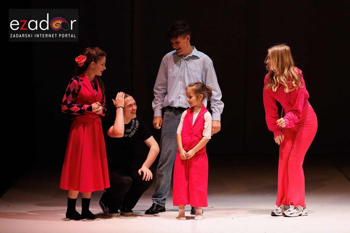 Premijera predstave “Laštik” Kazališne udruge Igrajmo se @ HNK Zadar