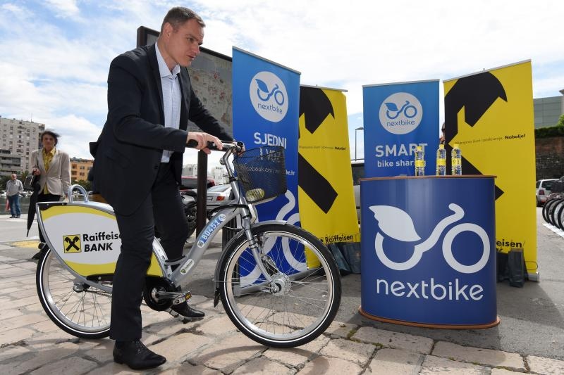 Od danas i Zadar ima nextbike sustav javnih bicikala. Na 4 lokacije moći će se iznajmiti ukupno 25 bicikala. Foto: Dino Stanin/PIXSELL Od danas i Zadar ima nextbike sustav javnih bicikala. Na 4 lokacije moći će se iznajmiti ukupno 25 bicikala. Foto: Dino Stanin/PIXSELL