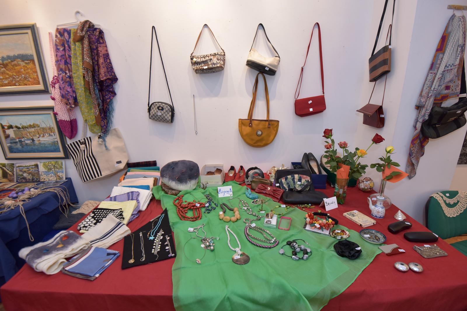 Artmarket- alternativni buvljak okupio ekipu zadarskih kreativaca i kulturnjaka