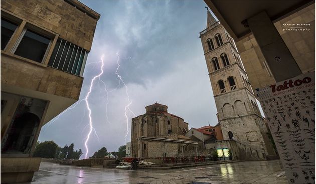 MARIN PITTON (17) “Sin groma” -Ako se malo bolje zagledate vidjet će te kako su munje ocrtale čovjeka po nebu, Zadar, ljeto 2014.