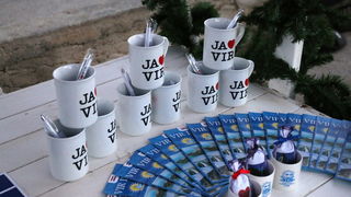 Paljenjem prve adventske svijeće i prigodnim zabavnim programom započela manifestacija Advent na otoku Viru