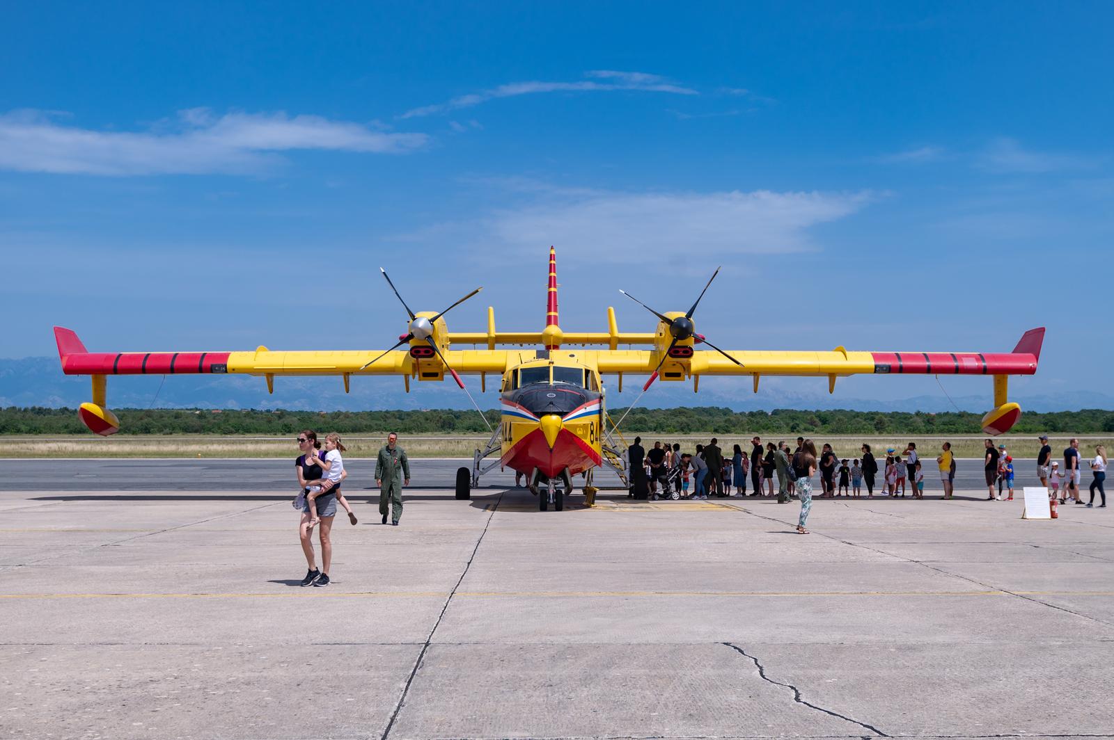 Dan otvorenih vrata vojarne u Zemuniku Dan otvorenih vrata vojarne u Zemuniku