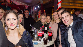 Doček 2017: Najluđa noć na zadarskom Poluotoku privukla više tisuća Zadrana i gostiju Doček 2017: Najluđa noć na zadarskom Poluotoku privukla više tisuća Zadrana i gostiju