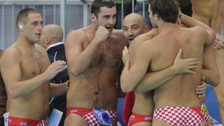 Zagreb, 070910.
Bazen na Savi.
29. Europsko Prvenstvo u vaterpolu, prva polufinalna susret izmedju Hrvatske i Srbije.
Na slici: .
Foto: Drago Sopta / CROPIX