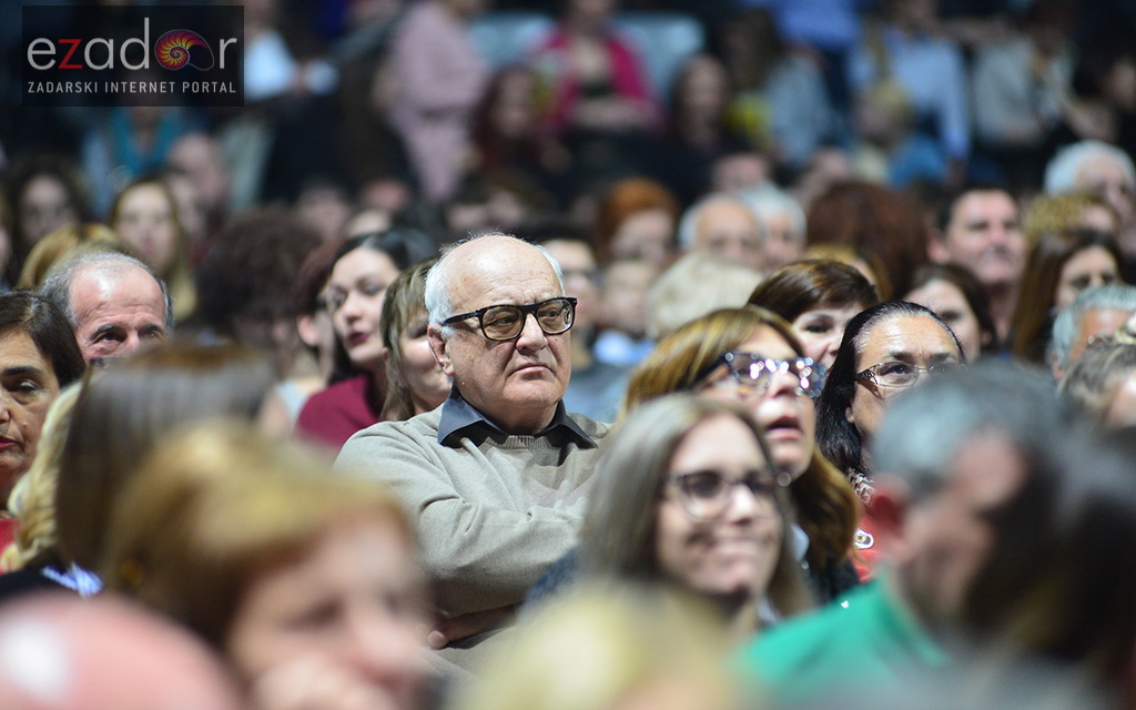 Mjuzikl Mamma Mia kazališta Komedija u dvorani Krešimir Ćosić