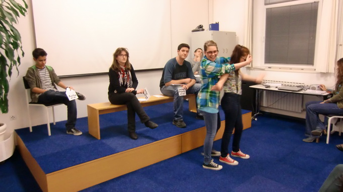 “Igrajmo se”: Olovka piše srcem, foto: I. Pejkovic “Igrajmo se”: Olovka piše srcem, foto: I. Pejkovic