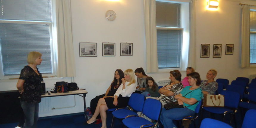 Humani studio , dr. Polona Becum Gumzej Humani studio , dr. Polona Becum Gumzej