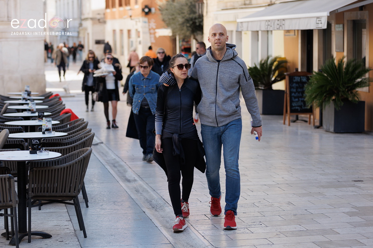 Đir po gradu, subotnja špica 19. ožujka 2022. Đir po gradu, subotnja špica 19. ožujka 2022.