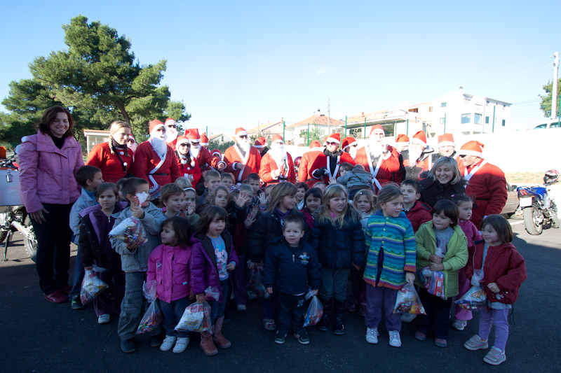 Biograd: Moto Mrazovi Duhovi u posjeti djecjim vrticima, Foto: Franjo Juric Biograd: Moto Mrazovi Duhovi u posjeti djecjim vrticima, Foto: Franjo Juric