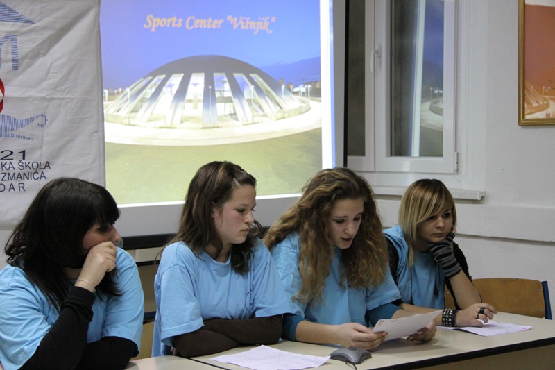 Prezentacija ucenica Medicinske skole Ante Kuzmanica na Megaconference Jr. 2010, Foto: Antonela Vitlov