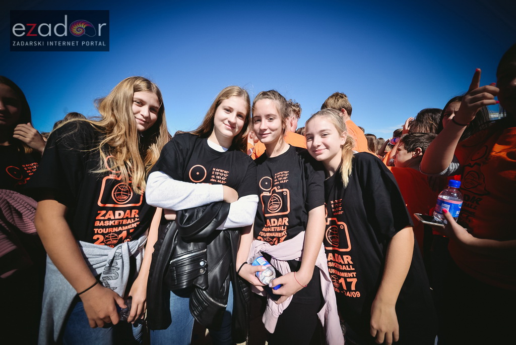 #ZDBT2017: Snimanje Milenijske fotografije košarkaške lopte na Pozdravu suncu #ZDBT2017: Snimanje Milenijske fotografije košarkaške lopte na Pozdravu suncu