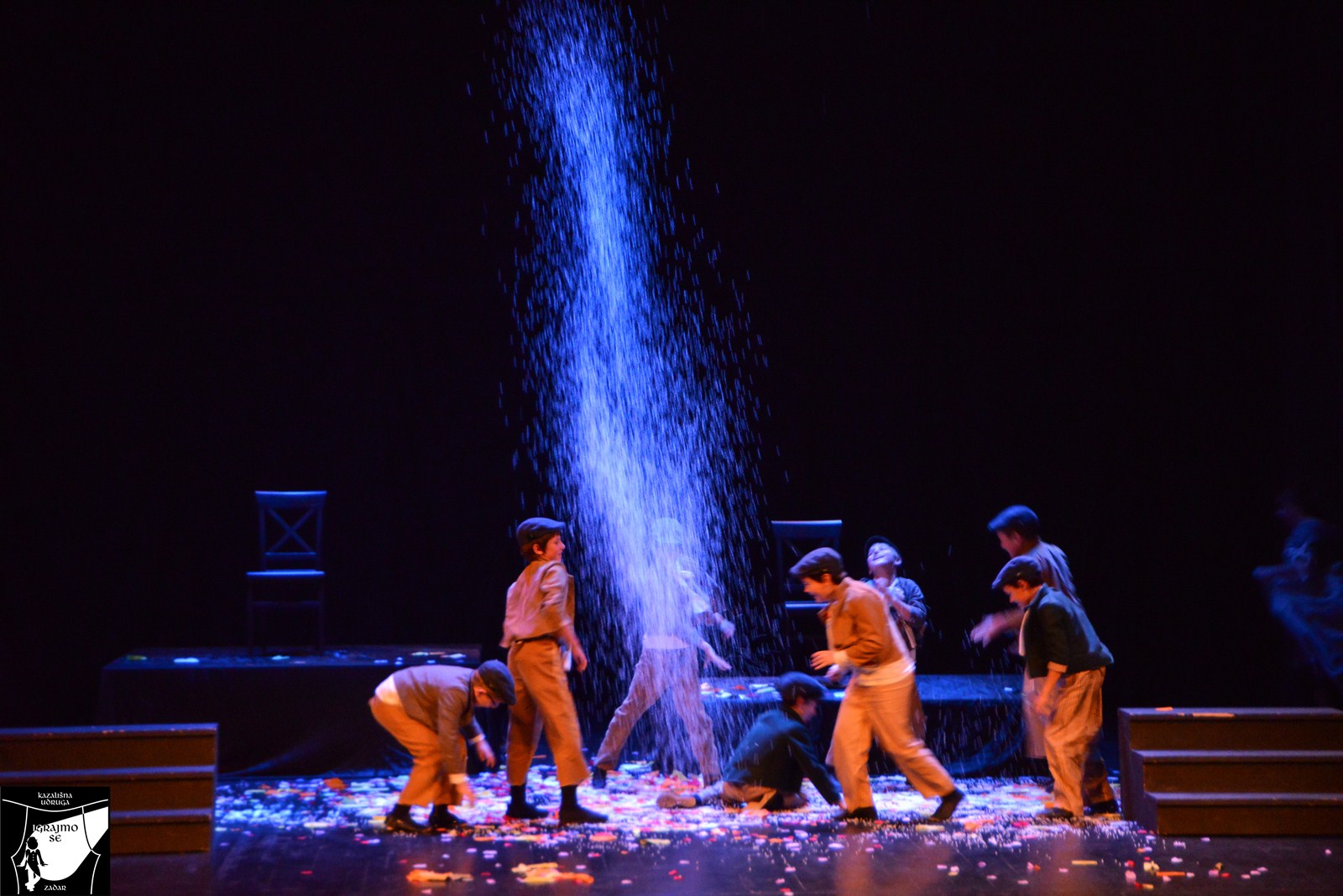 Kazališna udruga “Igrajmo se”: Predstava “Godišnja doba”