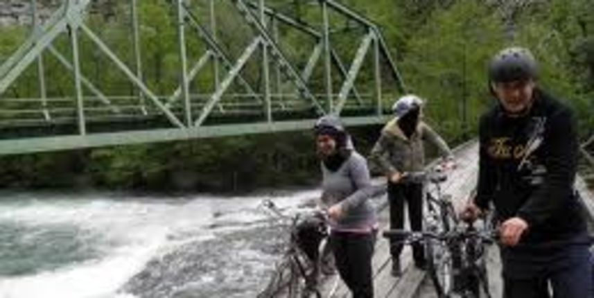 Volonteri na biciklima promoviraju SEFF, foto: sisak.info