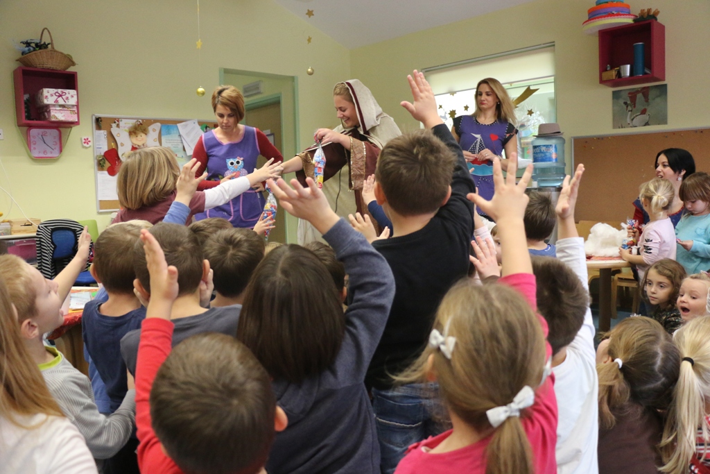 Vir: Doček Svete Luce i radionica u Dječjem vrtiću “Smješko” Vir: Doček Svete Luce i radionica u Dječjem vrtiću “Smješko”