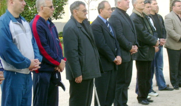 Gradsko groblje: Sudionici 15. SSNIDOR-a polazu vijence