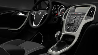 Opel Astra (foto: autoklub.hr) Opel Astra (foto: autoklub.hr)