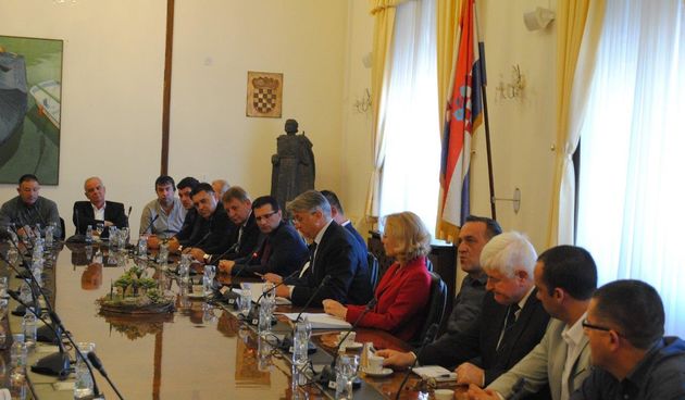 Župan Longin susreo se s grado(načelnicima)