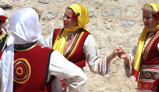 Zadar, 120512.
Danas je u Domu hrvatske mladezi u Zadru odrzan dan Nacionalnih manjina Zadarske zupanije, albanke, bosnjacke, madjarske, makedonske, slovenske, srpske i talijanske. Nacionalne manjine su svoju kulturu predstavile kroz pjesmu,ples i tradici