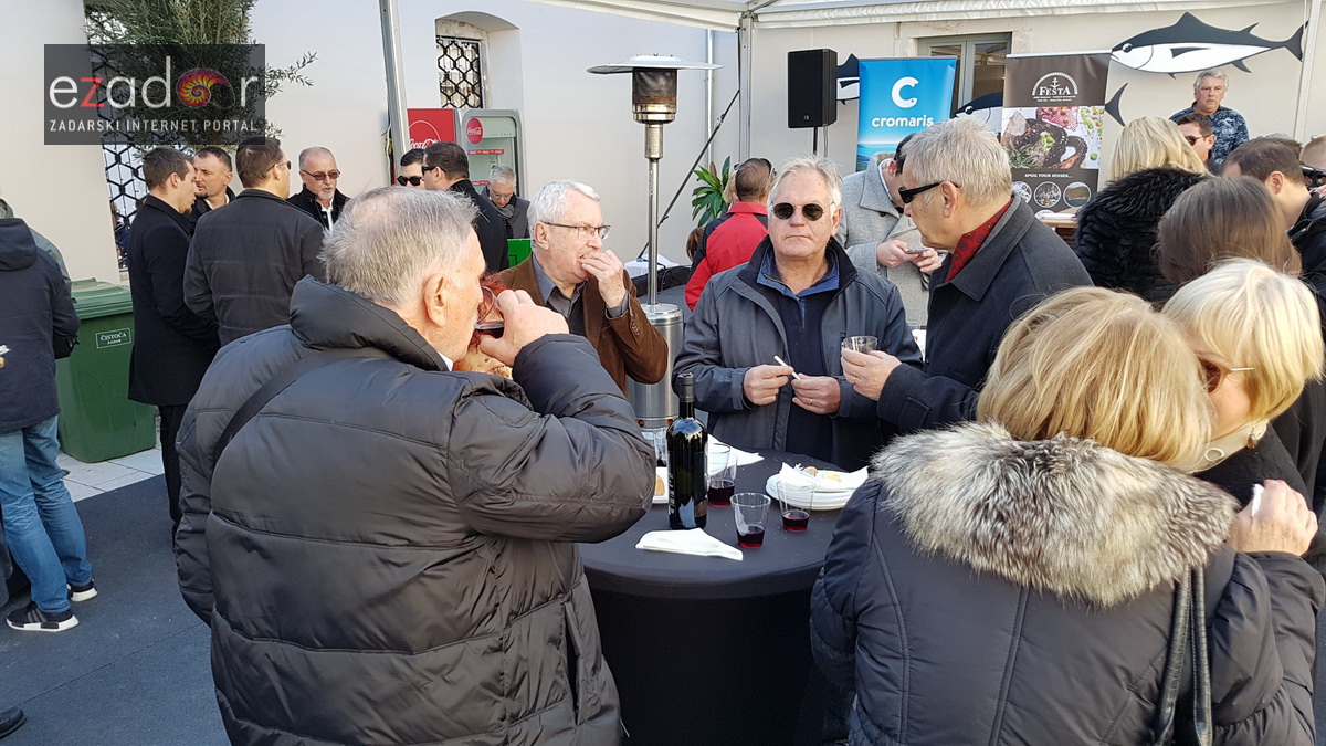 Priprema rižota s plodovima mora u sklopu Tuna, Sushi & Wine Festivala Priprema rižota s plodovima mora u sklopu Tuna, Sushi & Wine Festivala