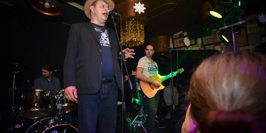 Marijan Ban i Diktatori @ Maraschino Bar 25. prosinca 2015. Foto: Iva Perinčić Marijan Ban i Diktatori @ Maraschino Bar 25. prosinca 2015. Foto: Iva Perinčić