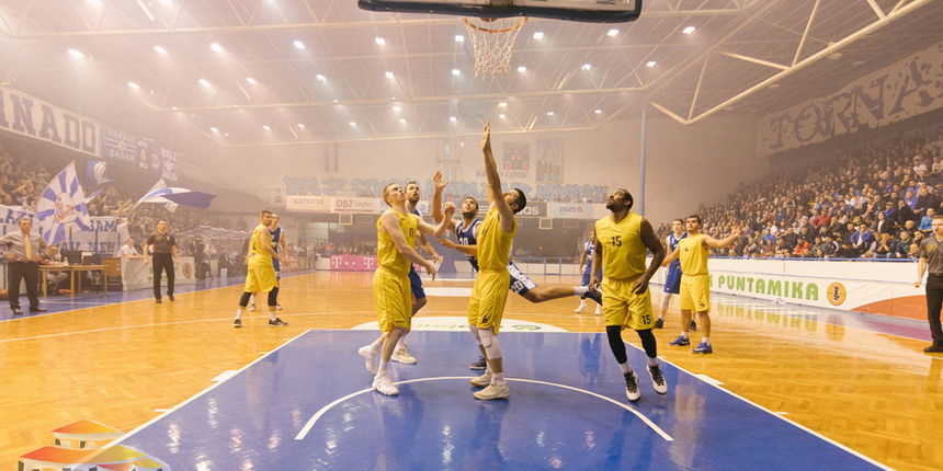 Vratilo se dite materi, povratak u hram košarke: KK Jazine Arbanasi – KK Zadar 78-89 Vratilo se dite materi, povratak u hram košarke: KK Jazine Arbanasi – KK Zadar 78-89