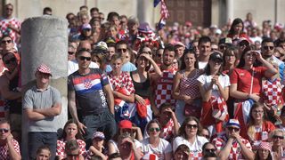 Tisuće Zadrana na Forumu navijalo za Vatrene u finalu Svjetskog prvenstva Tisuće Zadrana na Forumu navijalo za Vatrene u finalu Svjetskog prvenstva