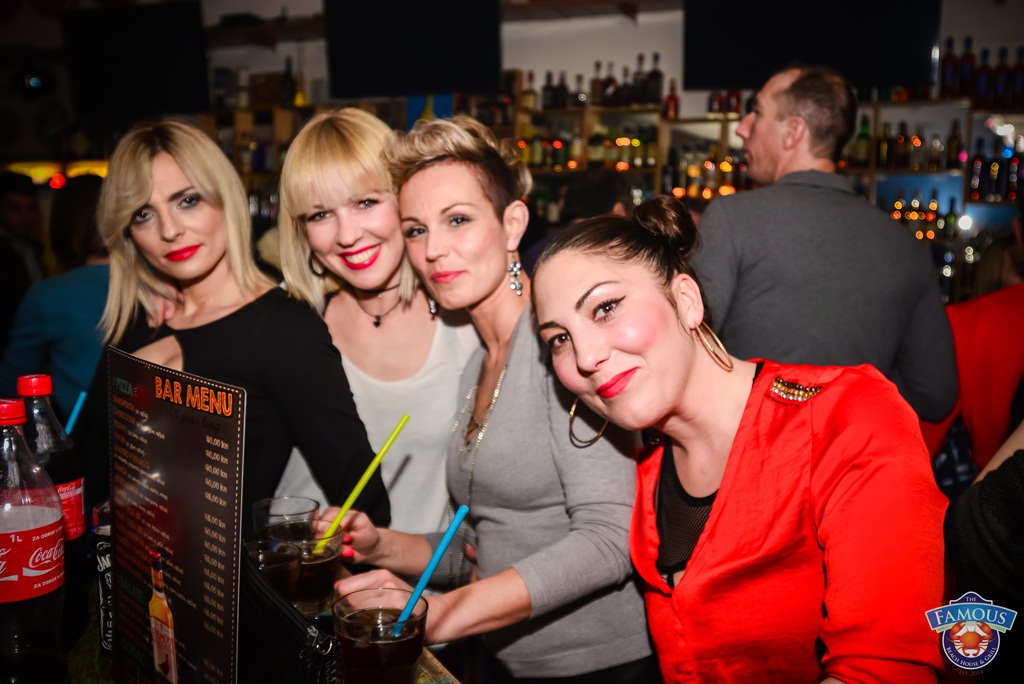 U Famous beach and grill baru Rockatansky bend proslavio je 20 godina djelovanja U Famous beach and grill baru Rockatansky bend proslavio je 20 godina djelovanja