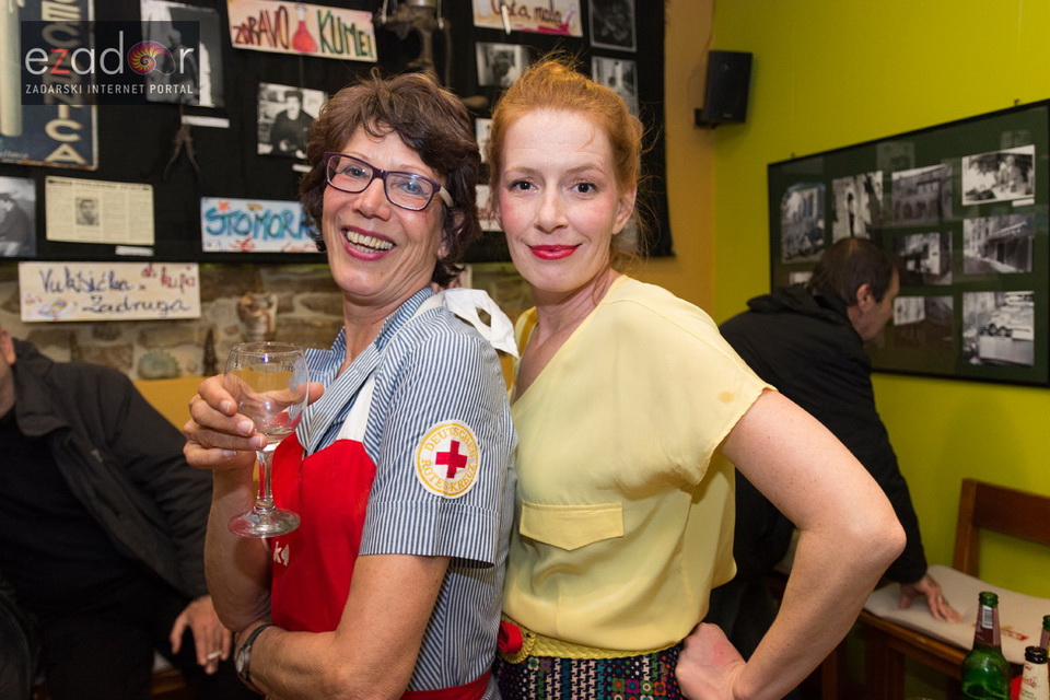 Cafe bar Doma: Povratak u Dolinu ćupova Cafe bar Doma: Povratak u Dolinu ćupova
