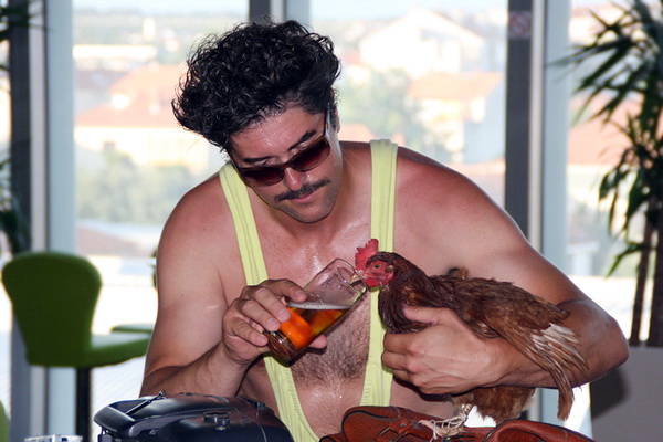 Dali bar: Party u povodu predpremijere filma Bruno