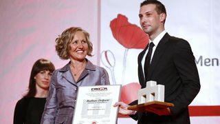 Zagreb, 161110.
U hotelu Westin odrzan je 20. susret CROMA 2010, na kojm su dodijeljene nagrade za najbolje menadzere i poduzetnike u ovoj godini. Dodijeljeno je 14 nagrada i plaketa.
Na slici: dobitnik nagrade Radisav Drljevic, TTO Thermotechnik d.o.o., Zagreb, 161110.
U hotelu Westin odrzan je 20. susret CROMA 2010, na kojm su dodijeljene nagrade za najbolje menadzere i poduzetnike u ovoj godini. Dodijeljeno je 14 nagrada i plaketa.
Na slici: dobitnik nagrade Radisav Drljevic, TTO Thermotechnik d.o.o.,