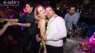 Ludnica u Saturnusu: Najbolji doček u svemiru i šire Ludnica u Saturnusu: Najbolji doček u svemiru i šire