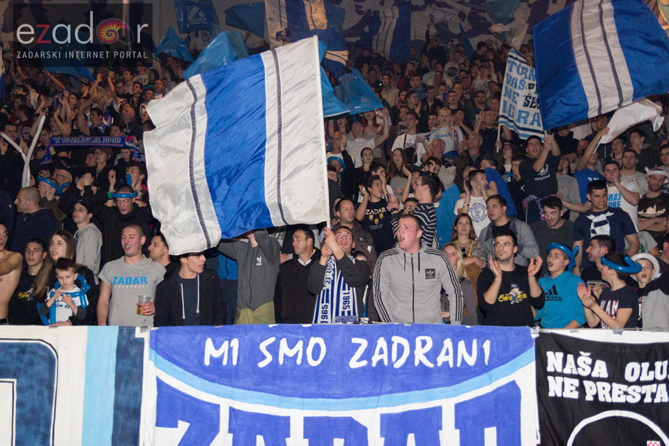 Humanitarno gledanje utakmice Zadar-Cibona u Jazinama Humanitarno gledanje utakmice Zadar-Cibona u Jazinama