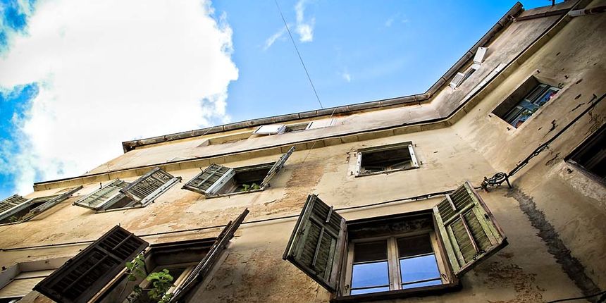 Đir po gradu 7. veljače, foto: Iva Perinčić, dalmacija-motiv, fasada, prozori