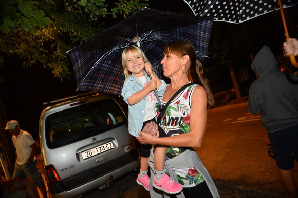 U povodu blagdana Kraljice Mira u Stanovima odigrana utakmica između liječnika i predstavnika Gradske uprave, Foto: Iva Perinčić