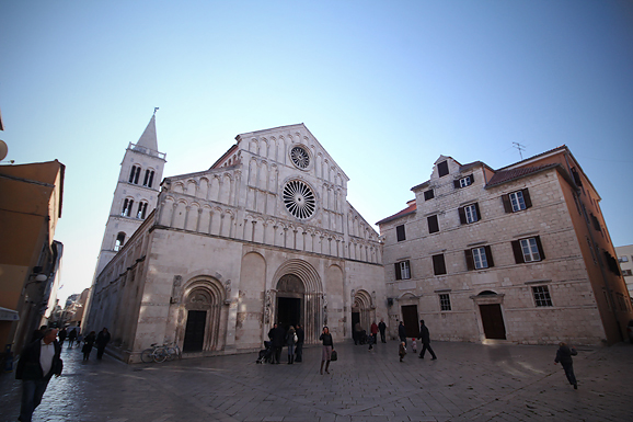 Božićno misno slavlje u katedrali sv. Stošije (foto:Saša Čuka)