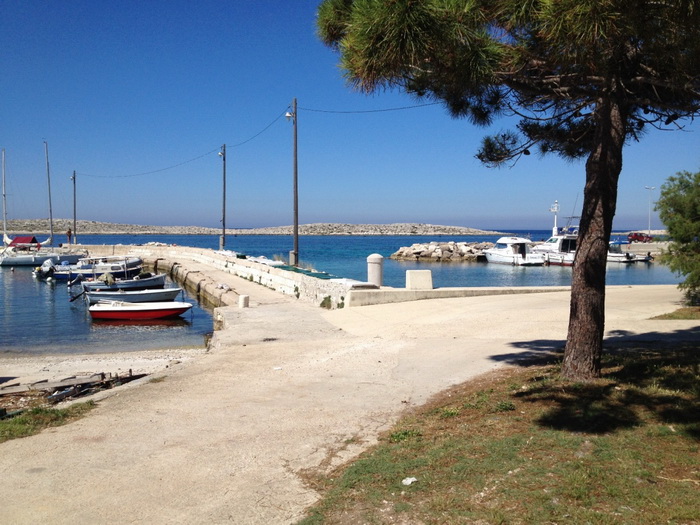 Premuda: Akcija čišćenja plaže “Zad crikve”, Foto: Ivana, Eva, Mia i Lea