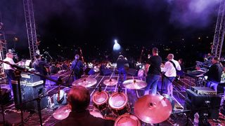 Mišo Kovač i prijatelji na Starom placu u Splitu Mišo Kovač i prijatelji na Starom placu u Splitu