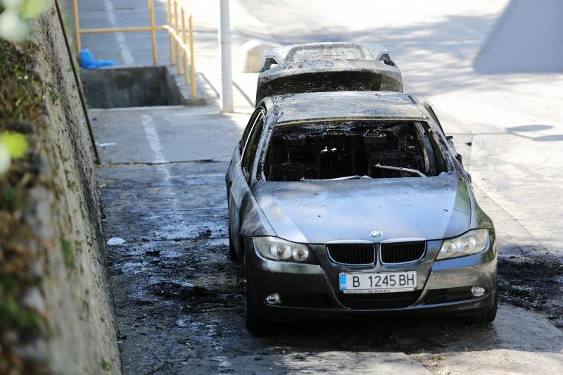 Navijački obračun: Napali četvoricu navijača Levskog pa im zapalili BMW