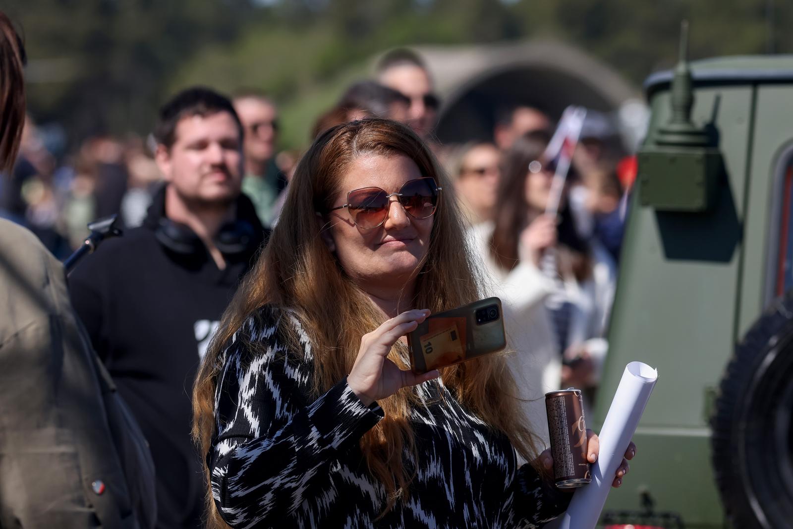 Zemunik: 20. obljetnica akrobatske grupe “Krila Oluje” Zemunik: 20. obljetnica akrobatske grupe “Krila Oluje”