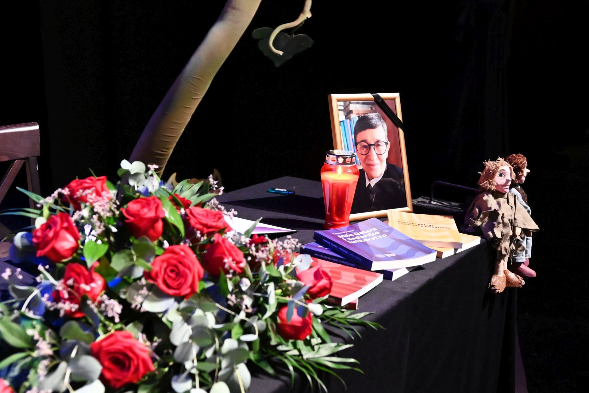 U Kazalištu lutaka Zadar danas je održana komemoracija za preminulu sveučilišnu profesoricu Teodoru Vigato U Kazalištu lutaka Zadar danas je održana komemoracija za preminulu sveučilišnu profesoricu Teodoru Vigato