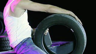 Split, 021009.
Spaladium Arena.
Koncert “Adio lito” na kojem nastupaju Hladno pivo, Fon Biskich, Damir Urban, Marijan Ban i Psihomodo Pop.
Na fotografiji: Davor Gobac.
Foto: Josko Ponos / CROPIX Split, 021009.
Spaladium Arena.
Koncert “Adio lito” na kojem nastupaju Hladno pivo, Fon Biskich, Damir Urban, Marijan Ban i Psihomodo Pop.
Na fotografiji: Davor Gobac.
Foto: Josko Ponos / CROPIX