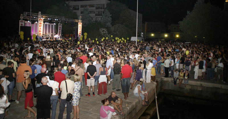 Image 1178811 (auto)